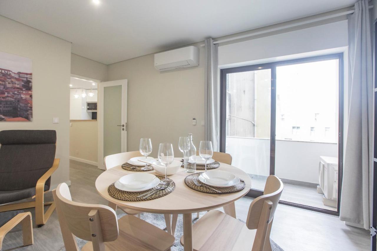 2Br Flat W/ Ac & Great Views By Lovelystay Вила-Нова-ди-Гая Экстерьер фото